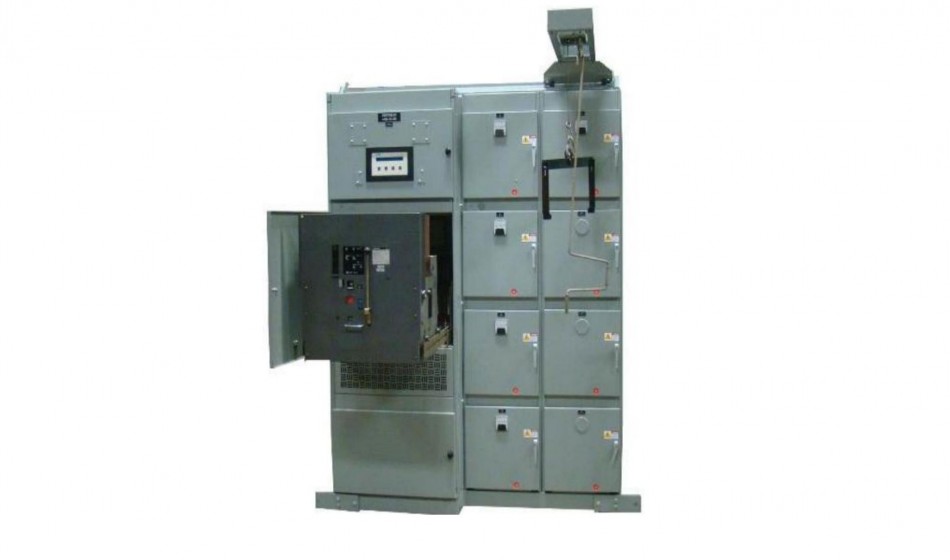 Low Voltage Switchboards and Panelboards